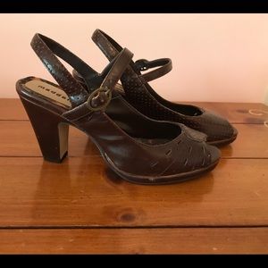 1940’s style sling backs